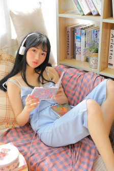 美女的胸口